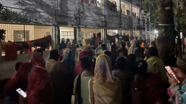 ভূমিকম্প আতঙ্কে ইডেন শিক্ষার্থীরা হল ছেড়ে খোলা আকাশের নিচে 