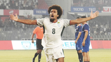 হামজার জোড়া গোলেও জয় পেলো না বাংলাদেশ