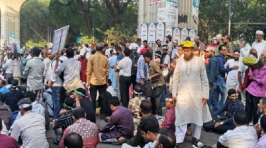 প্রাথমিক শিক্ষকদের লাগাতার কর্মবিরতি শুরু