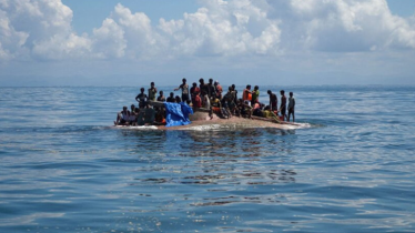 থাই-মালয়েশিয়া সীমান্তে নৌকাডুবে ১৩ রোহিঙ্গা নিহত