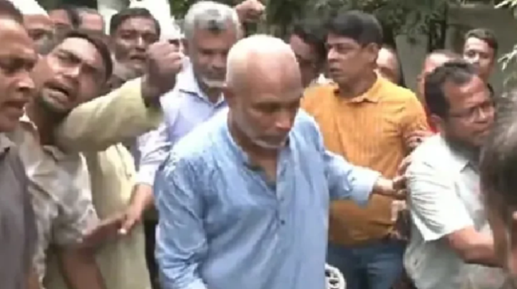 চট্টগ্রামে বিএনপি প্রার্থীর ওপর গুলিবর্ষণ, নিহত ১