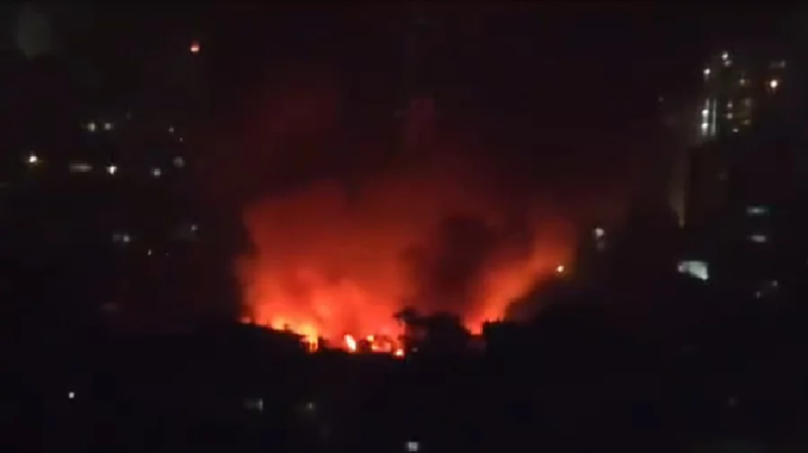 মহাখালীর কড়াইল বস্তিতে আগুন