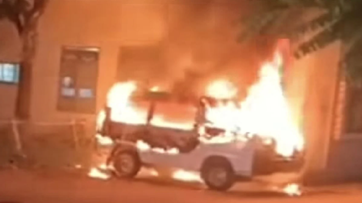 সিলেটে অ্যাম্বুলেন্স ও বাসে আগুন, নিরাপত্তা জোরদার