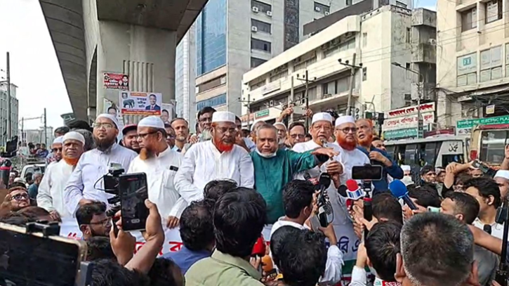 ‘সোজা আঙুলে ঘি না উঠলে আঙুল বাঁকা হবে’