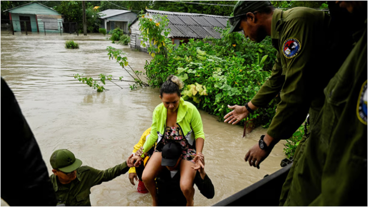 কেনিয়ায় ভয়াবহ ভূমিধসে নিহত ১৩