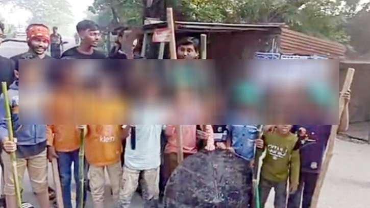 আওয়ামী লীগের লকডাউনে শিশুদের মানবঢাল