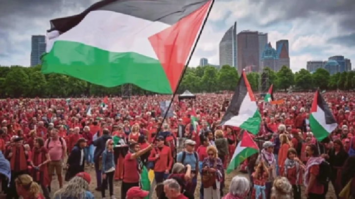 গাজায় যুদ্ধ বন্ধের দাবিতে নেদারল্যান্ডসে লাখো মানুষের বিক্ষোভ