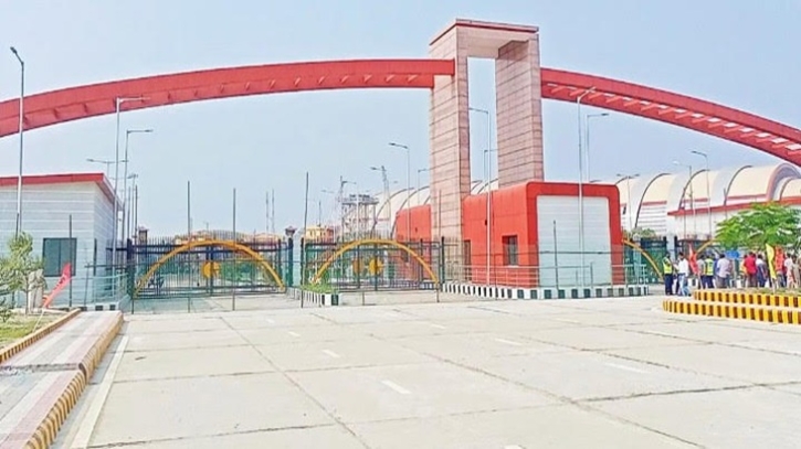 স্বাভাবিক হলো বেনাপোল-পেট্রাপোল বাণিজ্য, স্বস্তিতে দুই বন্দরের ব্যবসায়ীরা