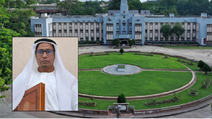 হিজাব বিতর্কের প্রতিবাদে রাবিতে ইসলামি লেবাসে ক্লাস নিলেন রাবি অধ্যাপক