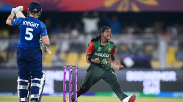 সুযোগ পেয়েও ইংল্যান্ড-বধ হলো না বাঘিনীদের