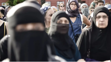 প্রকাশ্যে বোরকা-নিকাব নিষিদ্ধের পথে ইতালি