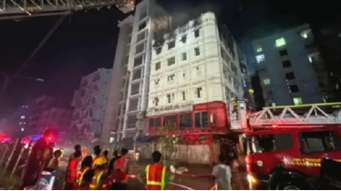 মিরপুরে বহুতল ভবনের আগুন দুই ঘণ্টায় নিয়ন্ত্রণে