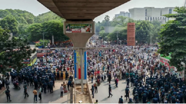 দুপুরে ‘মার্চ টু যমুনা’ শিক্ষক-কর্মচারীদের