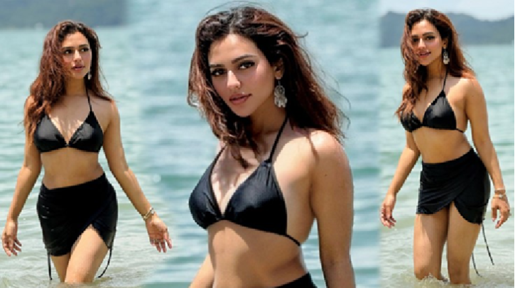 বিকিনি লুকে উষ্ণতা ছড়াচ্ছেন নুসরাত ফারিয়া