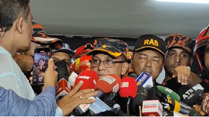 বিমানবন্দরের আগুন লাগার কারণ জানতে তদন্তের অপেক্ষা: ফায়ার সার্ভিস