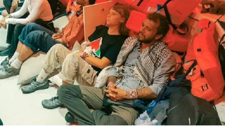 ফ্লোটিলা সদস্যদের নির্যাতনের অভিযোগ: গ্রেটা থুনবার্গ অসুস্থ