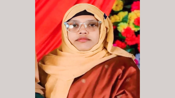 পরকীয়ায় মজে ছেলেকে হত্যা করলেন মা