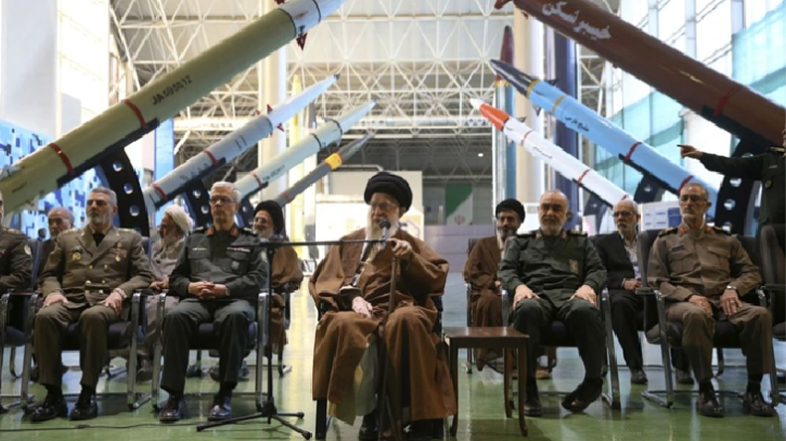 ইরানি ক্ষেপণাস্ত্রে ‘সব সীমা’ তুলে নিলেন খামেনি!