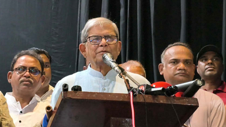 রাজনৈতিক ভুলে ফ্যাসিস্টদের কবলে পড়া যাবে না: মির্জা ফখরুল
