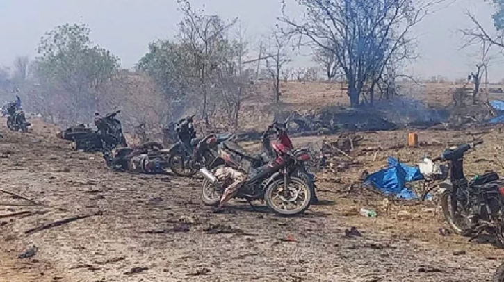 মিয়ানমারে রক্তাক্ত উৎসব: জান্তার বিমান হামলায় নিহত ৪০