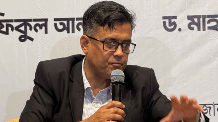 শতাধিক সেনা কর্মকর্তার বিরুদ্ধে পরোয়ানার খবর ‘সম্পূর্ণ গুজব’