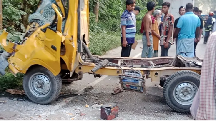 টাঙ্গাইলে ভয়াবহ ত্রিমুখী সংঘর্ষে নিহত ৪, আহত কয়েকজন