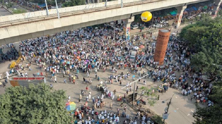 ‘লং-মার্চ টু যমুনা’ ঘোষণা দিয়ে শাহবাগ ছাড়লেন শিক্ষকরা