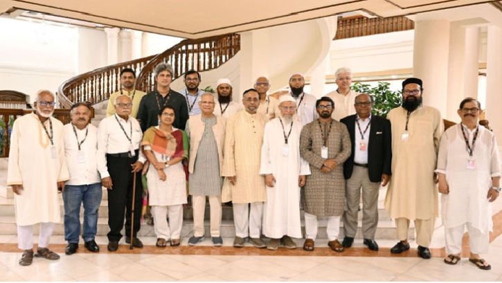 বিদেশি প্রভাবের সুযোগ না দিয়ে ফেব্রুয়ারিতেই ভোট: প্রধান উপদেষ্টা