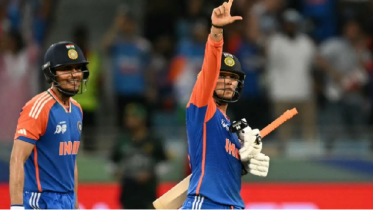 চিরপ্রতিদ্বন্দ্বী ভারতের বিপক্ষে পাকিস্তানের লড়াকু হার