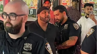 আখতারকে ডিম ছোড়া মিজান আটক, পরিবারের সবাই থাকেন যুক্তরাষ্ট্রে