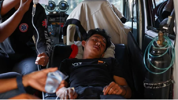 ইন্দোনেশিয়ায় স্কুলে খাবার খেয়ে ১ হাজারের বেশি শিশু অসুস্থ