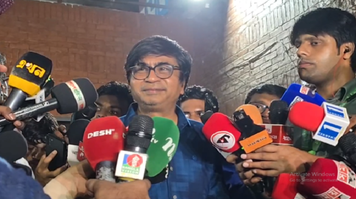 জাকসু নির্বাচন কমিশন থেকে পদত্যাগ করলেন অধ্যাপক মাফরুহী 