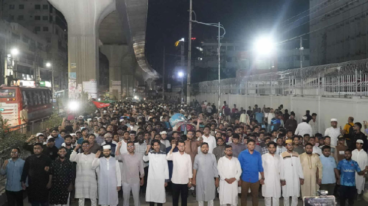 জাকসু নির্বাচনে অব্যবস্থাপনা ও বিলম্বের প্রতিবাদ শিবিরের বিক্ষোভ