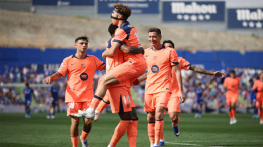 শিরোপার দোরগোড়ায় বার্সেলোনা