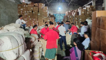 বেনাপোলে ঘোষণাবহির্ভূত পণ্য জব্দ, কোটি টাকার শুল্ক ফাঁকির চেষ্টা