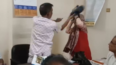 কলেজে ঢুকে শিক্ষিকাকে জুতাপেটা বিএনপি নেতার