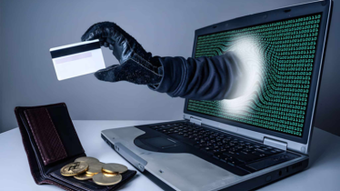 ক্রেডিট-ডেবিট কার্ড জালিয়াতি চক্রের সদস্য গ্রেফতার