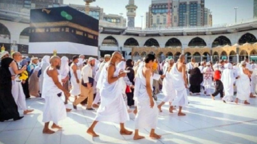 অনুমতি ছাড়া হজের চেষ্টায় গুনতে হবে জরিমানা