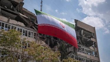 ইরান ইস্যুতে ইউরোপের ধৈর্যচ্যুতি, কোণঠাসা যুক্তরাষ্ট্র