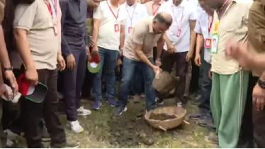 যশোরে ‘জিয়া খাল’ পুনঃখননের উদ্বোধন—কোদাল হাতে প্রধানমন্ত্রী 