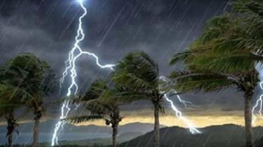 বজ্রপাতে দেশজুড়ে ১৩ জনের মৃত্যু