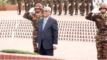 জাতীয় স্মৃতিসৌধে রাষ্ট্রপতি মির্জা ফখরুলের শ্রদ্ধা জাতীয় স্মৃতিসৌধে রাষ্ট্রপতি মির্জা ফখরুলের শ্রদ্ধা
