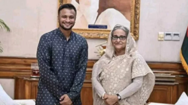 হাসিনার সঙ্গে দেশে ফিরতে চান সাকিব