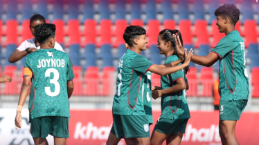 অপরাজিত বাংলাদেশ ফাইনালে, হ্যাটট্রিকে আলপি আক্তার