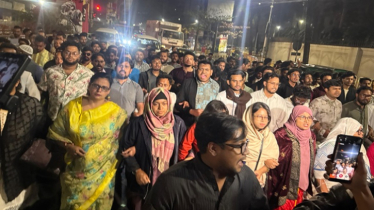 হাতিয়ার সহিংসতার প্রতিবাদে মধ্যরাতে এনসিপির বিক্ষোভ 