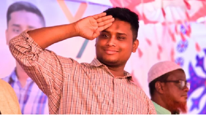 রাজমিস্ত্রীর ঘর থেকে সংসদ—জনতার ক্যাপ্টেন হাসনাত