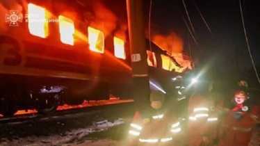 ইউক্রেনে ট্রেনে রুশ ড্রোন হামলা, নিহত ১২