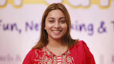 অভিনয়ে নাম লিখালেন আলোচিত মিস আর্থ মেঘনা আলম