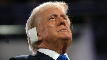 ট্রাম্পকে প্রকাশ্য হত্যার হুমকি, তেহরানের বার্তা ঘিরে উত্তেজনা