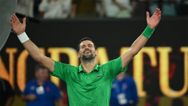 ৫ সেটের লড়াইয়ে সিনারকে হারিয়ে ফাইনালে উঠলেন জোকোভিচ ৫ সেটের লড়াইয়ে সিনারকে হারিয়ে ফাইনালে উঠলেন জোকোভিচ